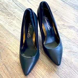 KENNETH COLE HEELS SIZE 7